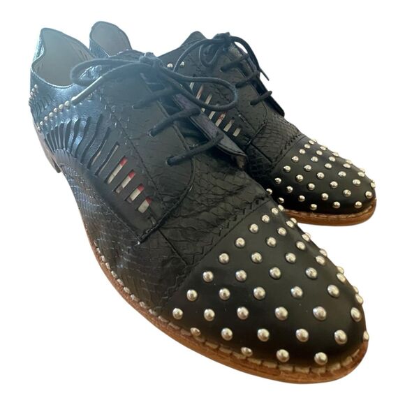 Sam Edelman Loafer Shoes Women’s 7 Black Laser Cut Silver Stud Lace Up Preppy - Picture 2 of 12